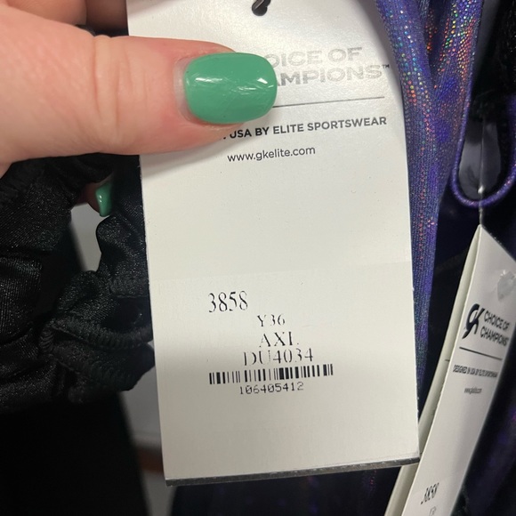 NWT purple and black BRANDED V-Neck Workout Leotard Style #3858 - Picture 9 of 13